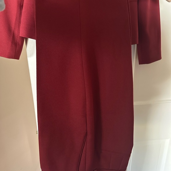 Elegant Women's Suit Set - Picture 2 of 5